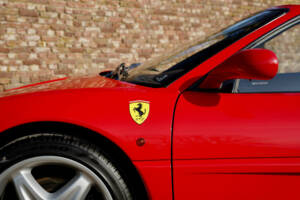 Bild 46/50 von Ferrari F 355 GTS (1997)