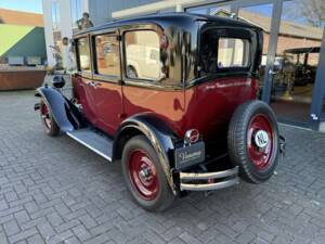 Image 24/32 of Citroën C4G (1931)