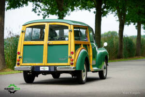 Image 40/43 of Morris Minor 1000 Traveller (1965)