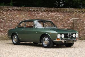 Bild 16/50 von Alfa Romeo 1750 GT Veloce (1971)