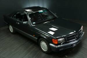 Immagine 36/50 di Mercedes-Benz 560 SEC (1990)