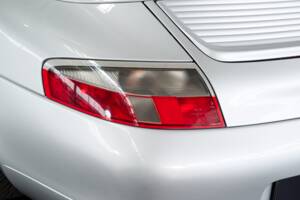 Afbeelding 17/50 van Porsche 911 Carrera (2000)