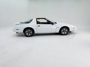 Bild 5/15 von Pontiac Firebird TransAm (1990)