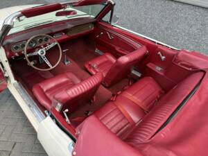 Image 26/50 de Ford Mustang 390 GTA (1966)