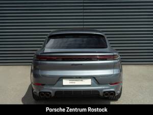 Imagen 33/38 de Porsche Cayenne Coupé E-Hybrid (2026)