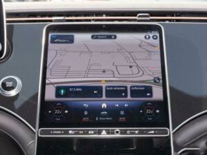 Image 10/12 de Mercedes-Benz EQS 450+ (2023)