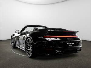 Image 2/8 of Porsche 911 Turbo (2020)