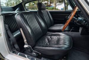 Bild 24/27 von Aston Martin DB 6 Mk II (1971)