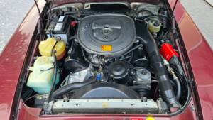 Image 7/34 of Mercedes-Benz 500 SL (1986)