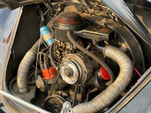 Image 2/10 of Volkswagen Beetle 1302 (1974)