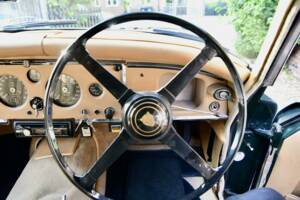 Image 36/50 of Jaguar XK 150 FHC (1960)