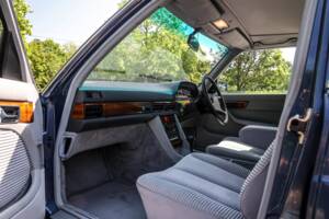 Immagine 30/44 di Mercedes-Benz 500 SE (1985)