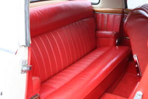 Image 25/41 of Mercedes-Benz 220 SE (1959)