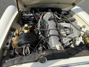 Immagine 46/50 di Mercedes-Benz 280 SL (1968)