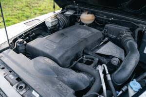 Immagine 3/50 di Land Rover Defender 90 Td5 (2002)