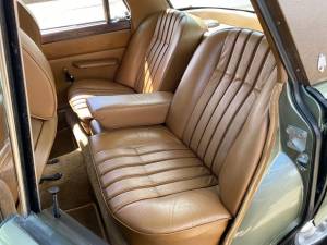 Image 15/50 of Rover 3500 (1975)