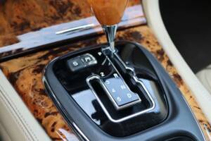 Imagen 29/50 de Jaguar XJ 8 4.2 (2006)