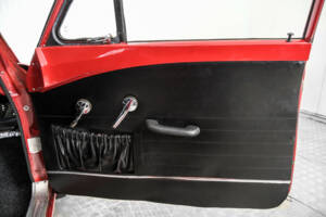 Image 40/50 of Volvo P 121 (1965)