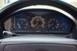 Image 20/28 of Mercedes-Benz 500 SL (1992)