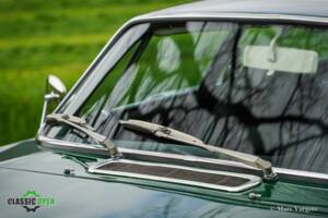 Image 20/34 of Volvo 1800 ES (1972)