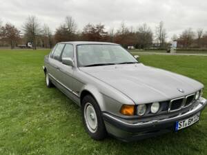 Imagen 3/8 de BMW 750iL (1989)