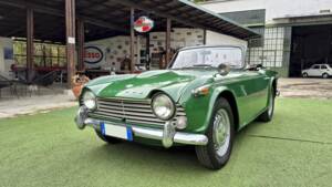 Image 6/66 of Triumph TR 4A IRS (1966)