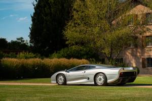 Image 10/50 of Jaguar XJ 220 (1993)
