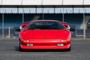 Image 6/48 of Lamborghini Diablo (1991)
