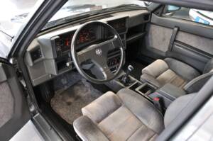 Image 15/34 de Alfa Romeo 75 2.0 Twin Spark (1987)