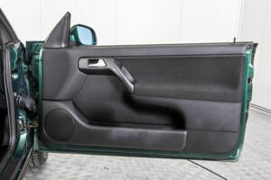 Image 14/50 de Volkswagen Golf III Cabrio 1.8 (1998)