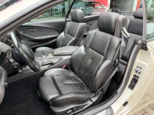 Image 12/24 of BMW 645Ci (2005)