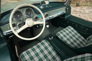 Image 33/50 of Mercedes-Benz 300 SL &quot;Gullwing&quot; (1955)