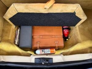 Image 41/49 of Ferrari 456 GT (1994)