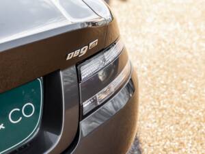 Bild 32/79 von Aston Martin DB 9 GT Volante (2017)