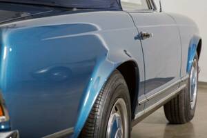 Image 10/20 de Mercedes-Benz 280 SL (1969)