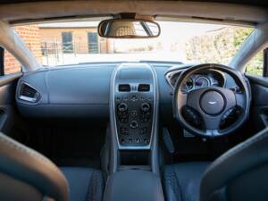 Image 57/80 of Aston Martin Vanquish (2013)