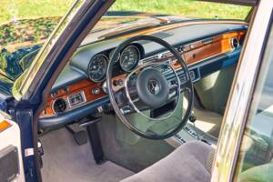 Image 30/38 of Mercedes-Benz 300 SEL 6.3 (1970)