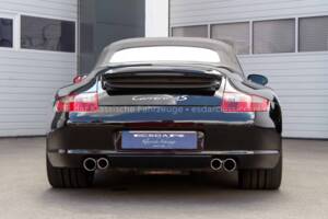 Image 6/25 of Porsche 911 Carrera 4S (2009)