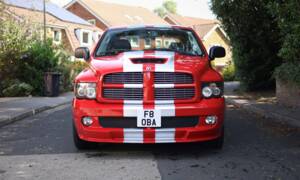 Image 2/82 of Dodge Ram SRT 10 (2005)