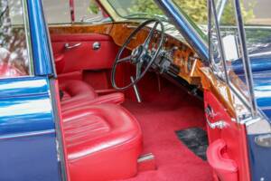 Image 3/49 of Bentley S 3 Continental Flying Spur (1964)