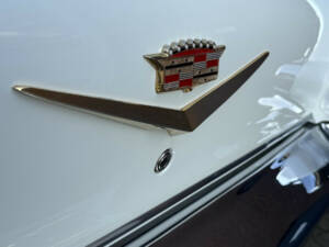 Imagen 20/34 de Cadillac 62 Sedan DeVille (1957)