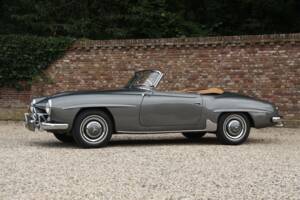 Image 14/50 of Mercedes-Benz 190 SL (1956)