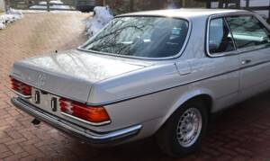 Bild 26/50 von Mercedes-Benz 280 C (1977)