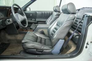 Bild 20/50 von Chrysler Le Baron 2.5 Turbo (1988)