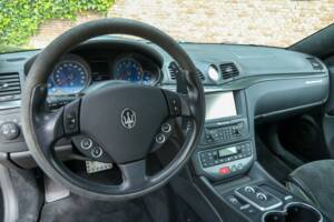 Image 30/50 of Maserati GranTurismo S (2008)