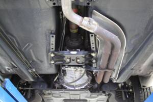 Image 22/27 of Mercedes-Benz 190 E (1987)