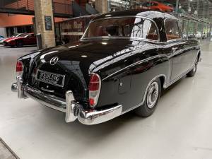 Image 12/38 of Mercedes-Benz 220 S (1959)