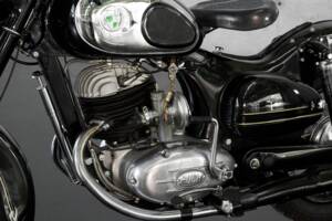 Image 4/20 of Puch 250 SG (1955)