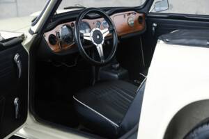 Bild 19/44 von Triumph TR 250 (1968)