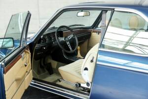 Bild 26/50 von BMW 3.0 CSi (1975)